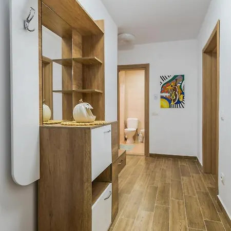 Apartmán La Dolce Vita ~ New 1-bedroom Flat With Balcony Sofie