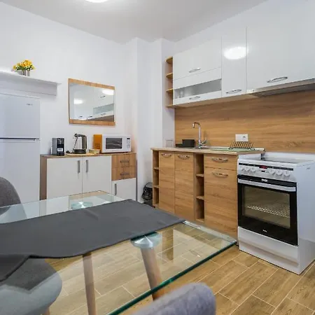 La Dolce Vita ~ New 1-bedroom Flat With Balcony * Sofia