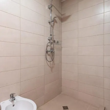 Apartment La Dolce Vita ~ New 1-bedroom Flat With Balcony